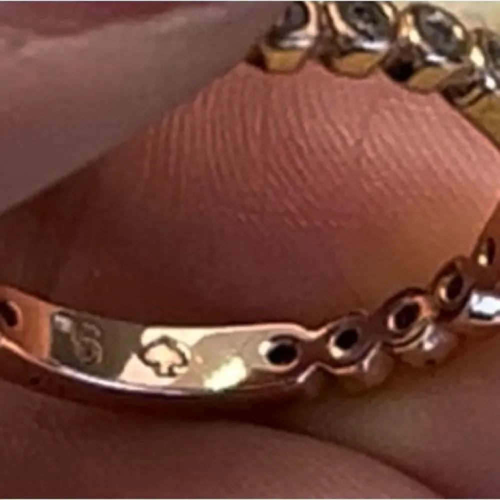 KATE SPADE STACKABLE ROSE GOLD RING BLING SZ 6 - Picture 3 of 3